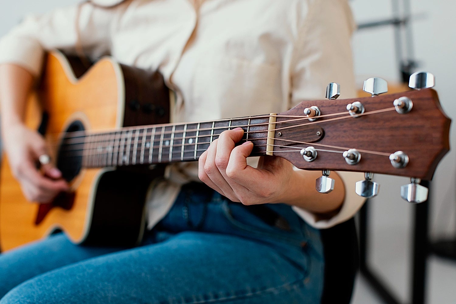 Müzik Dünyasına Profesyonel Eğitmenlerimizle Adım Atmak İstemez Misiniz?